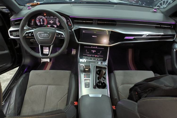 Used Audi A6L 2019 40 TFSI Luxury Dynamic Model Center Console