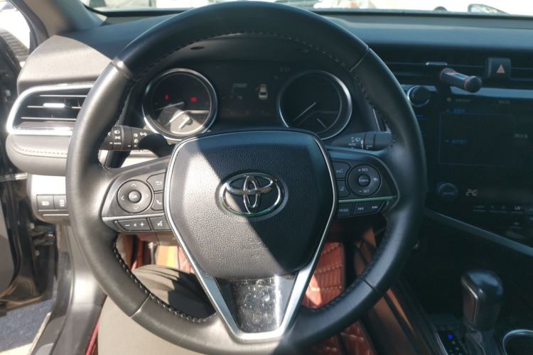 Used Toyota Camry 2019 2.5G Luxury Edition China VI Standard

