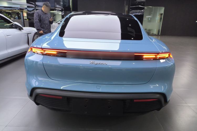 Used Porsche Taycan 2022-Year Updated Taycan