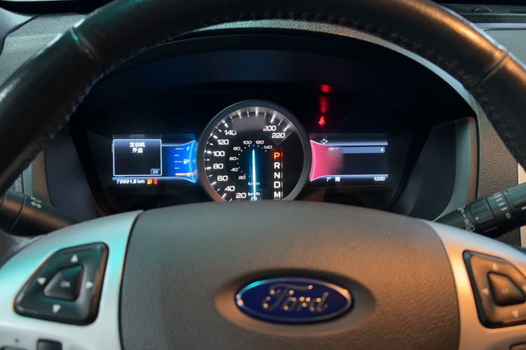 Used Ford Explorer 2013 3.5L Deluxe Model
