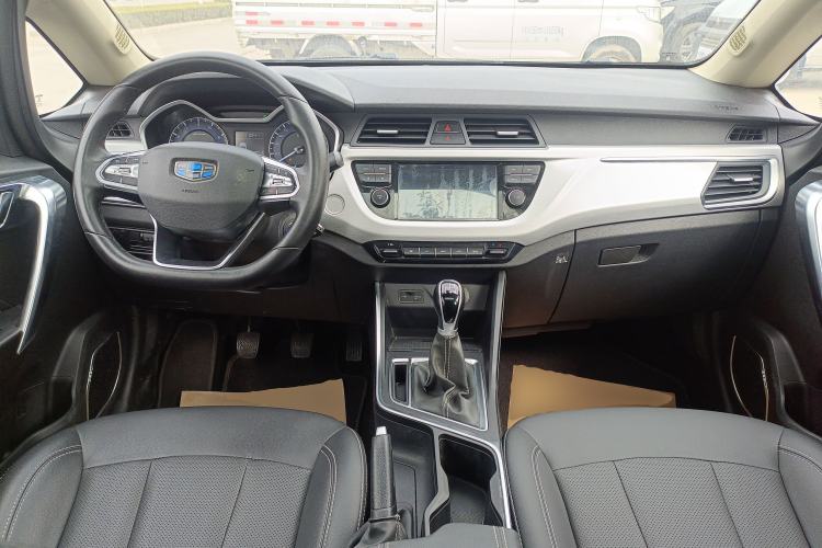 Used Geely Auto Vision X3 2019 Upgraded Model 1.5L Manual Luxury Version
