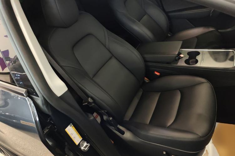 Used Tesla Model Y 2024 Rear-Wheel-Drive Version