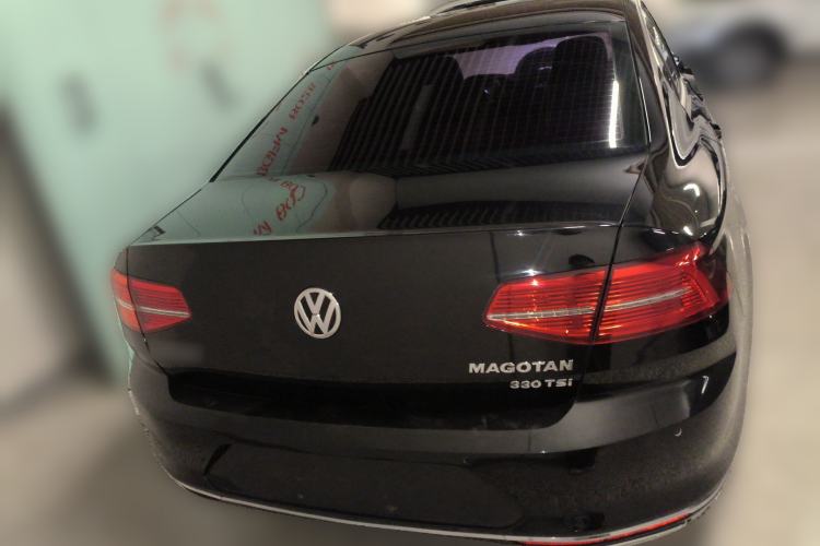 Used Volkswagen Magotan 2018 Facelift 330TSI DSG Luxury Model Rear