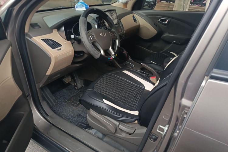 Used Hyundai ix35 2010 2.0L Automatic Two-Wheel Drive Elite Edition GLS
