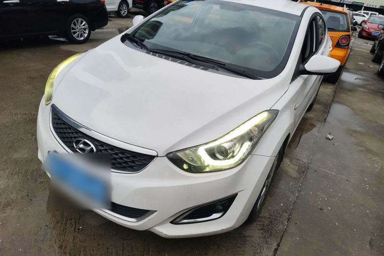 Used Hyundai Elantra (5th Generation / Langdong) 2016 1.6L Automatic Smart Version
