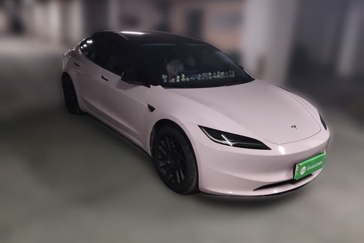 Used Tesla Model 3 2023 Long-Range All-Wheel-Drive Version
