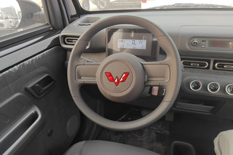Used Wuling Zhiguang New Energy 2025 Comfort Model