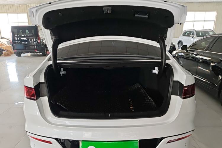 Used BYD Qin PLUS 2024 HONOR Edition DM-i 55KM Leading Model
