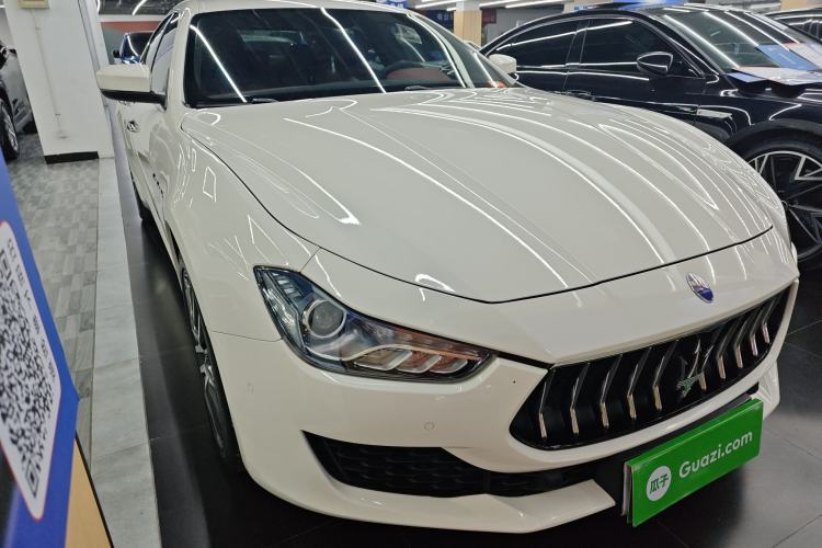 Used Maserati Ghibli 2019 3.0T Standard Version China VI Front Right 45 Deg