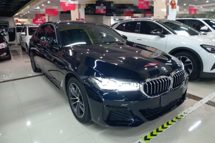 Used BMW 5 Series 2022 Restyled 525Li M Sport Package Front Right 45 Deg