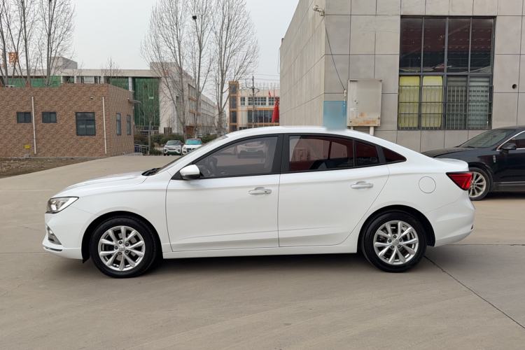 Used Roewe i5 2020 1.5L Manual 4G Connect Luxury Edition