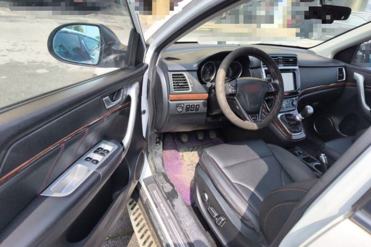 Used Haval H6 2015 Sport Edition 1.5T Manual Two-Wheel Drive Elite Model Driver Seat