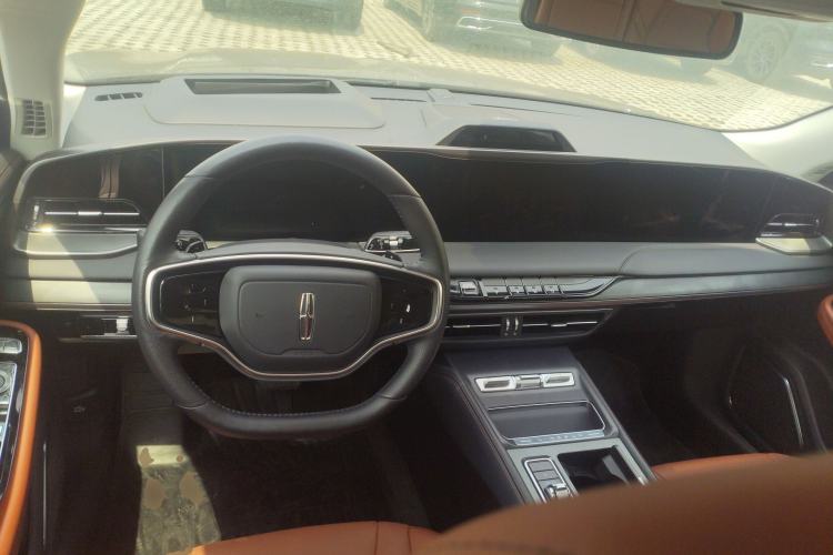 Used Lincoln Z 2025 2.0T Luxury Edition Steering Wheel