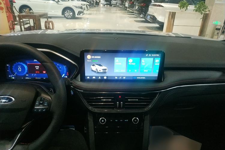 Used Ford Escape 2024 EcoBoost 245 Four-Wheel Drive ST-Line Pro Trim Center Console