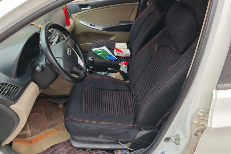 Used Hyundai Verna (older generation) 2014 1.4L Manual Smart GLS Trim
