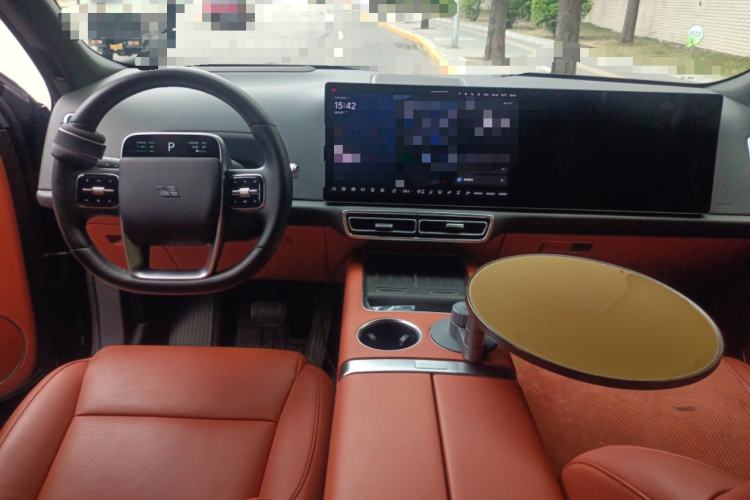 Used Li Auto L8 2023 Max model Center Console