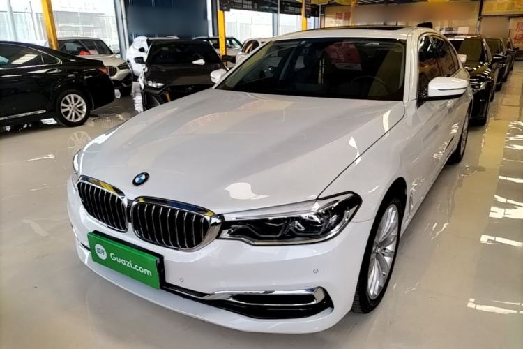 Used BMW 5 Series 2020 530Li Leading Edition Luxury Package Front Left 45 Deg