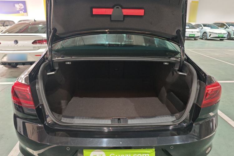 Used Volkswagen Magotan 2020 330TSI DSG Leading Model
