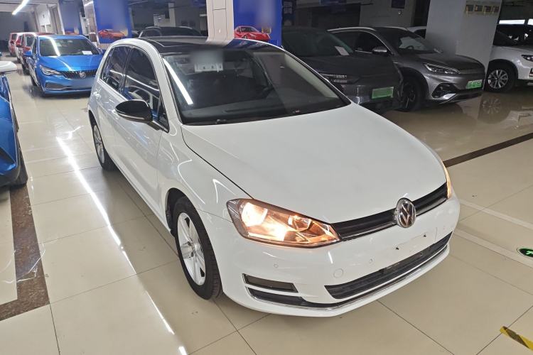 Used Volkswagen Golf 2017 1.6L Automatic Comfort Million-Vehicle Anniversary Edition