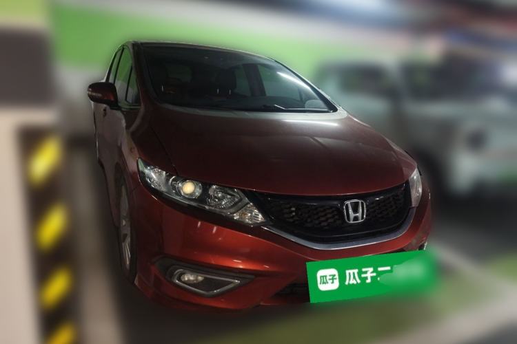 Used Honda Jade 2014 1.8L Automatic Comfort Elite Version 5 Seats Front Right 45 Deg