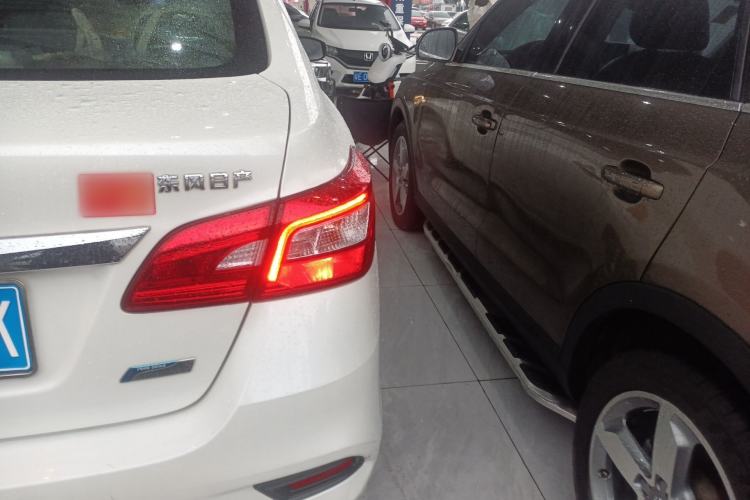 Used Nissan Sylphy 2019 1.6XV CVT Smart Connect Luxury Edition China VI Standard Exterior 3