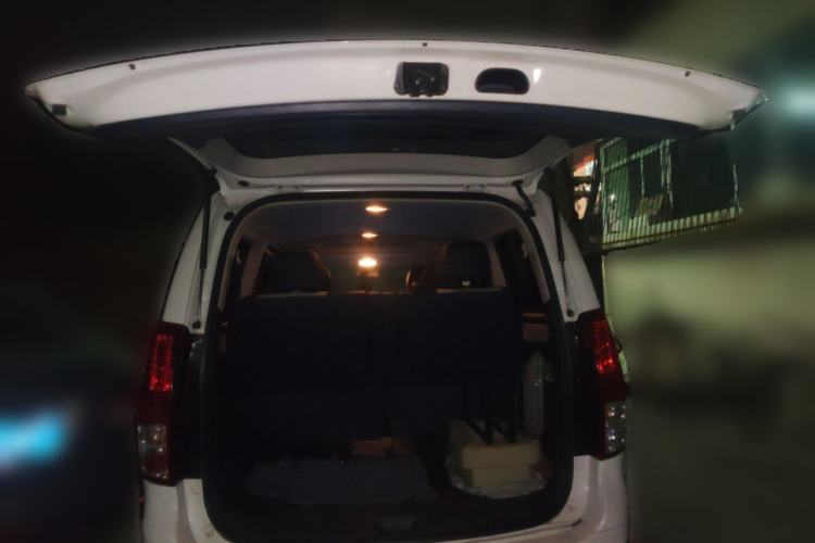 Used FORTHING Lingzhi PLUS 2024 1.5T Manual Luxury 7-Seater Trunk