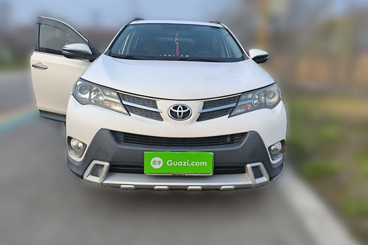 Used Toyota RAV4 2013 2.0L CVT Four-Wheel Drive New Edition