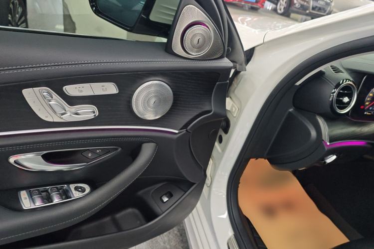 Used Mercedes-Benz E-Class 2017 E 300 L Sporty and Stylish Model
