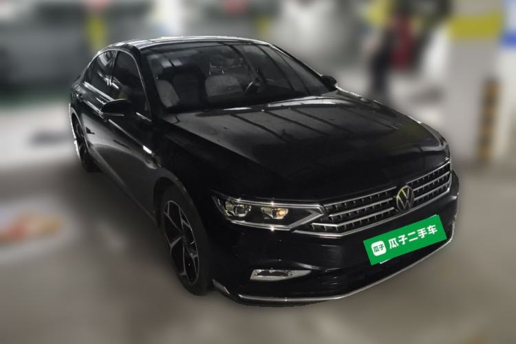 Used Volkswagen Magotan 2023 2 Million Units Commemorative Edition 330TSI DSG Luxury Version Front Right 45 Deg