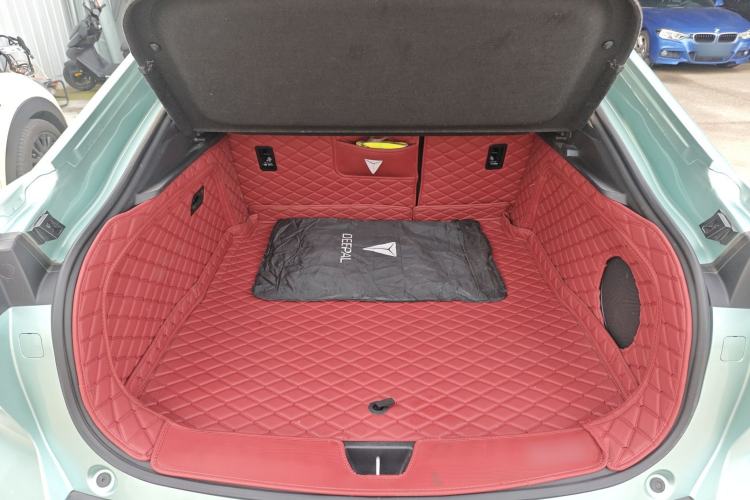 Used Deepal SL03 2023 200Max Range-Extended Version Trunk