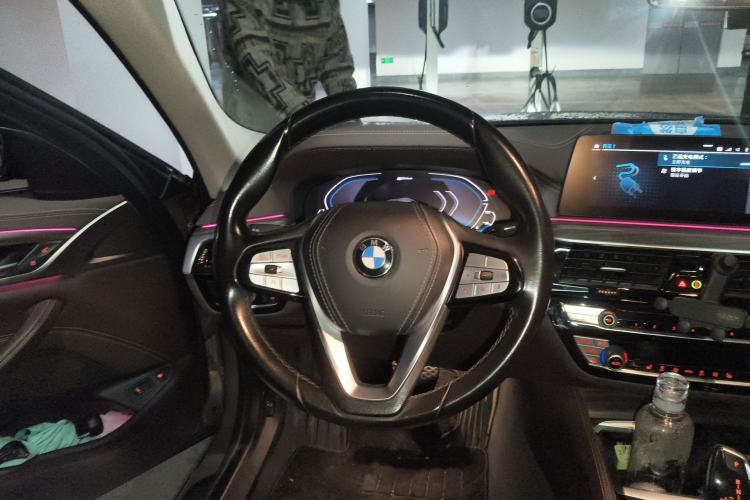 Used BMW 5 Series New Energy 2020 Mileage Upgrade Version 530Le Luxury Package Steering Wheel