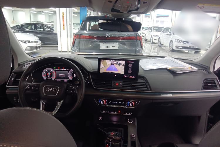 Used Audi Q5L 2022 Updated 40T Luxury Dynamic Edition Center Console