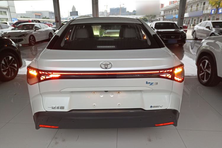 Used Toyota bZ3 2024 517 km Elite PRO
