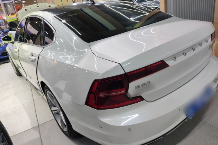 Used Volvo S90 2018 T4 Zhiyuan Edition
