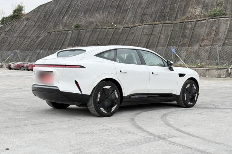 Used Avatr 11 2023 HarmonyOS Version Smart Enjoyment Upgrade Model 90-Degree Rear-Wheel Drive Edition