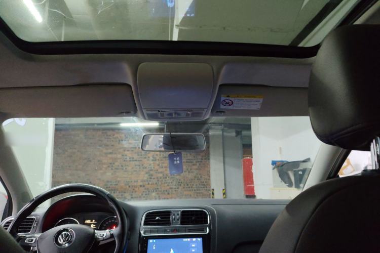 Used Volkswagen Polo 2016 1.6L Automatic Comfort Model