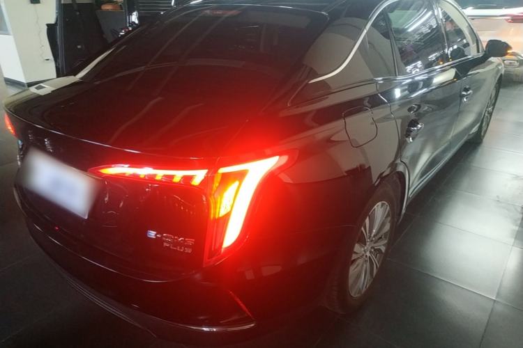 Used Hongqi E-QM5 2023 560km PLUS
