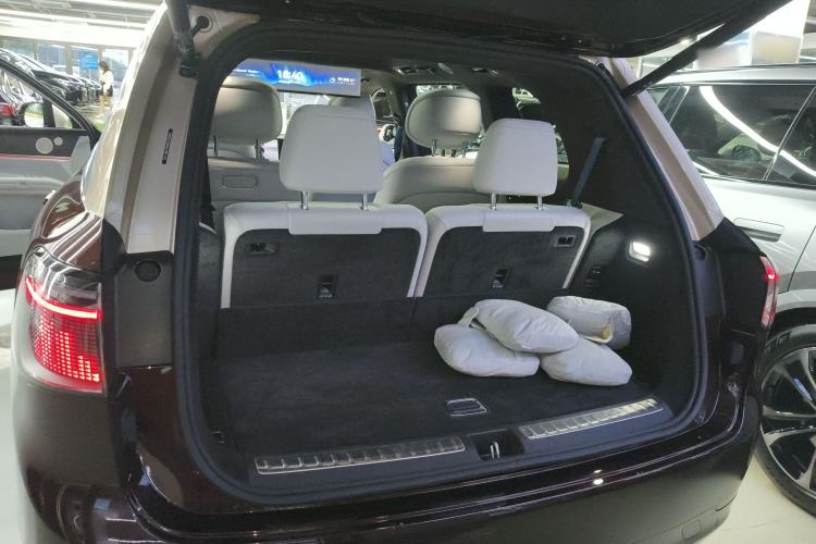 Used Hima AITO M9 2025 Pure Electric Ultra Version 100 kWh 6-Seater Model Trunk