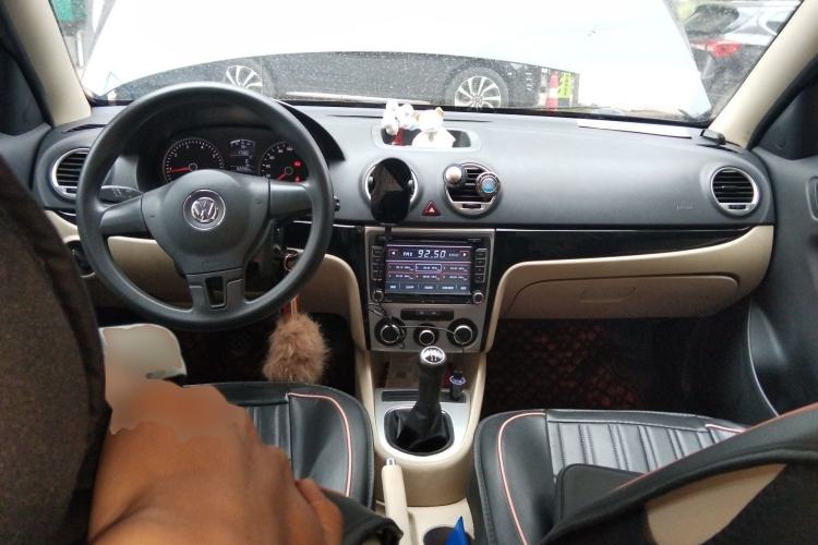 Used Volkswagen Lavida 2013 Classic 1.6L Manual Fashion Edition