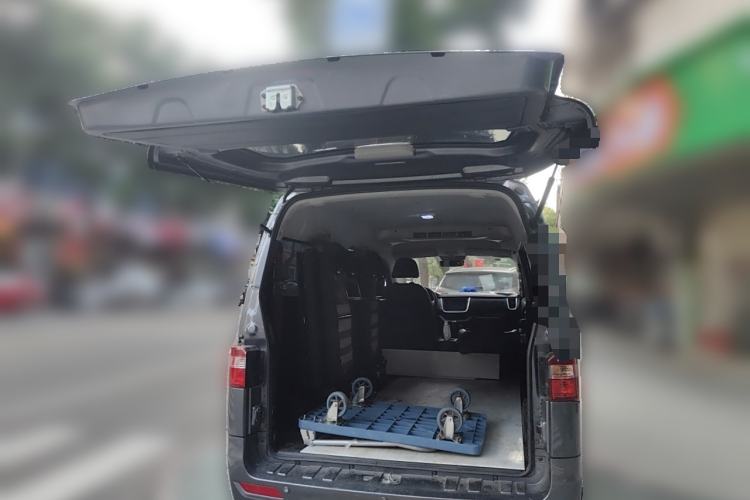 Used Jinbei Gold Hiace M Classic 2023 1.5L Travel Lion Passenger Vehicle 5/6/7 Seats
