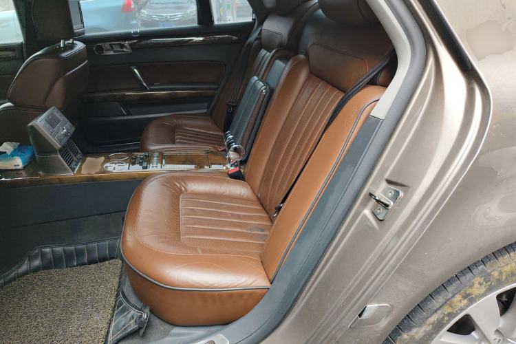 Used Volkswagen Phaeton 2011 4.2L V8 4-seat Extended-Range Individual Edition