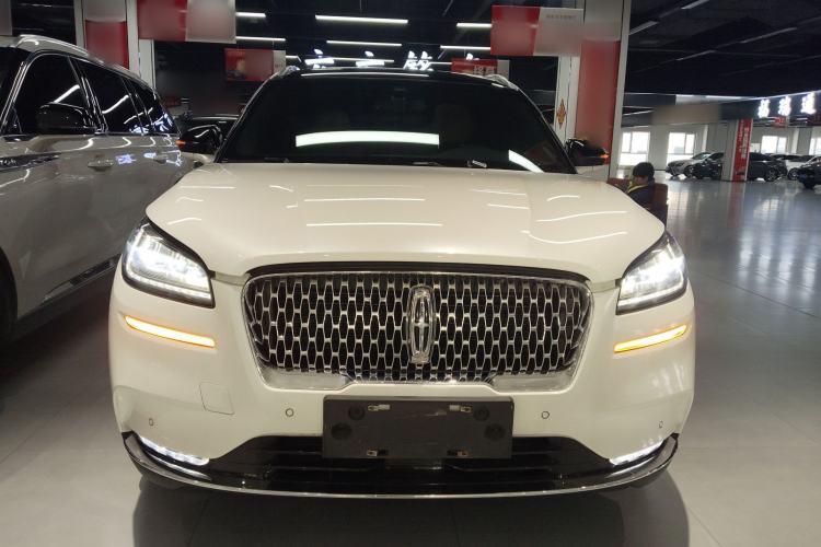 Used Lincoln Corsair 2022 2.0T Two-Wheel Drive Luxury Edition Front