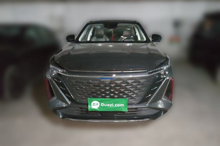 Used CHANGAN OSHAN Z6 2022 Blue Whale 1.5T DCT Smart Navigation Model
