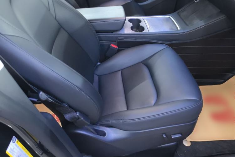 Used Tesla Model Y 2023 Rear-Wheel-Drive Version