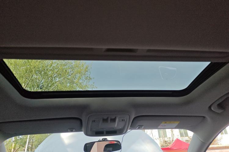 Used Chevrolet Cruze 2017 1.5L Automatic Pioneer Sunroof Edition Headliner