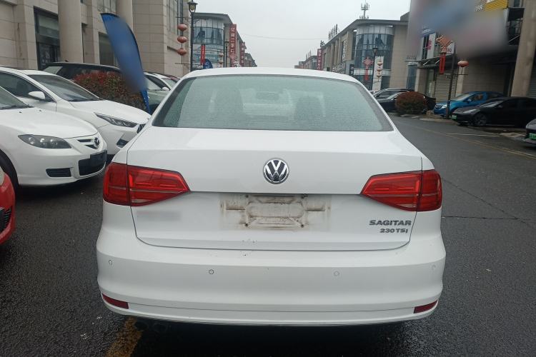 Used Volkswagen Sagitar 2017 230TSI Automatic Comfort Version