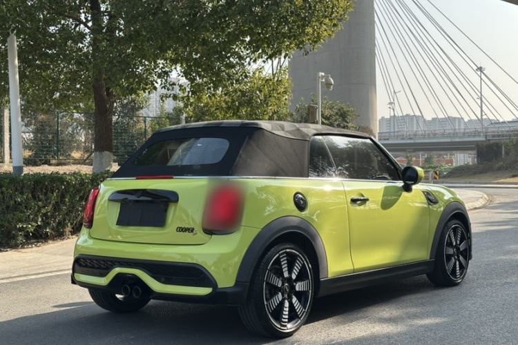 Used MINI MINI 2022 Revised 2.0T COOPER S CABRIO Sidewalk
