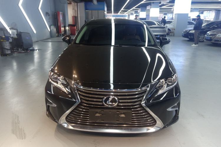 Used Lexus ES 2016 250 Midnight Special Limited Edition
