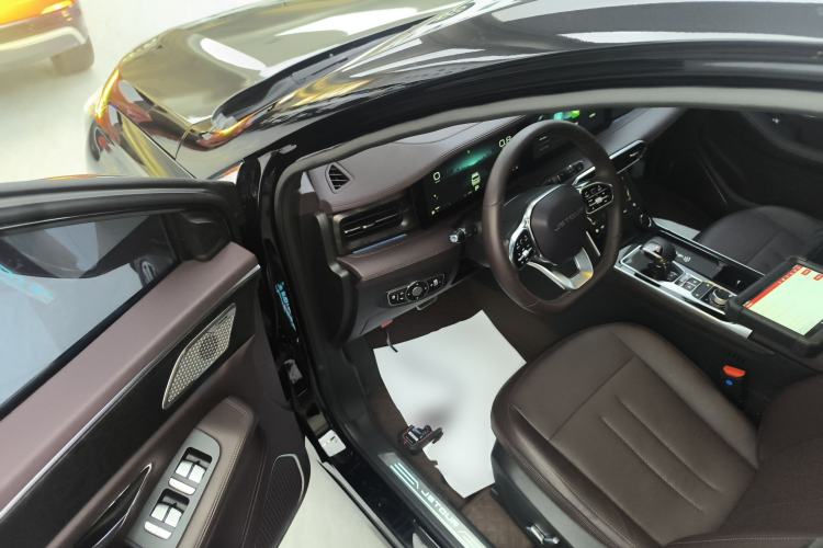 Used JETOUR X90 2022 Zilong 2.0T DCT Changsheng Edition 5-seater
