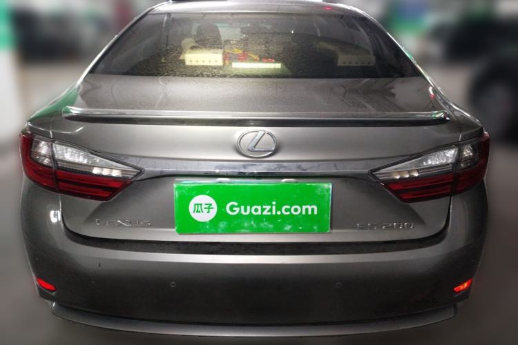 Used Lexus ES 2015 200 Elite Edition Rear